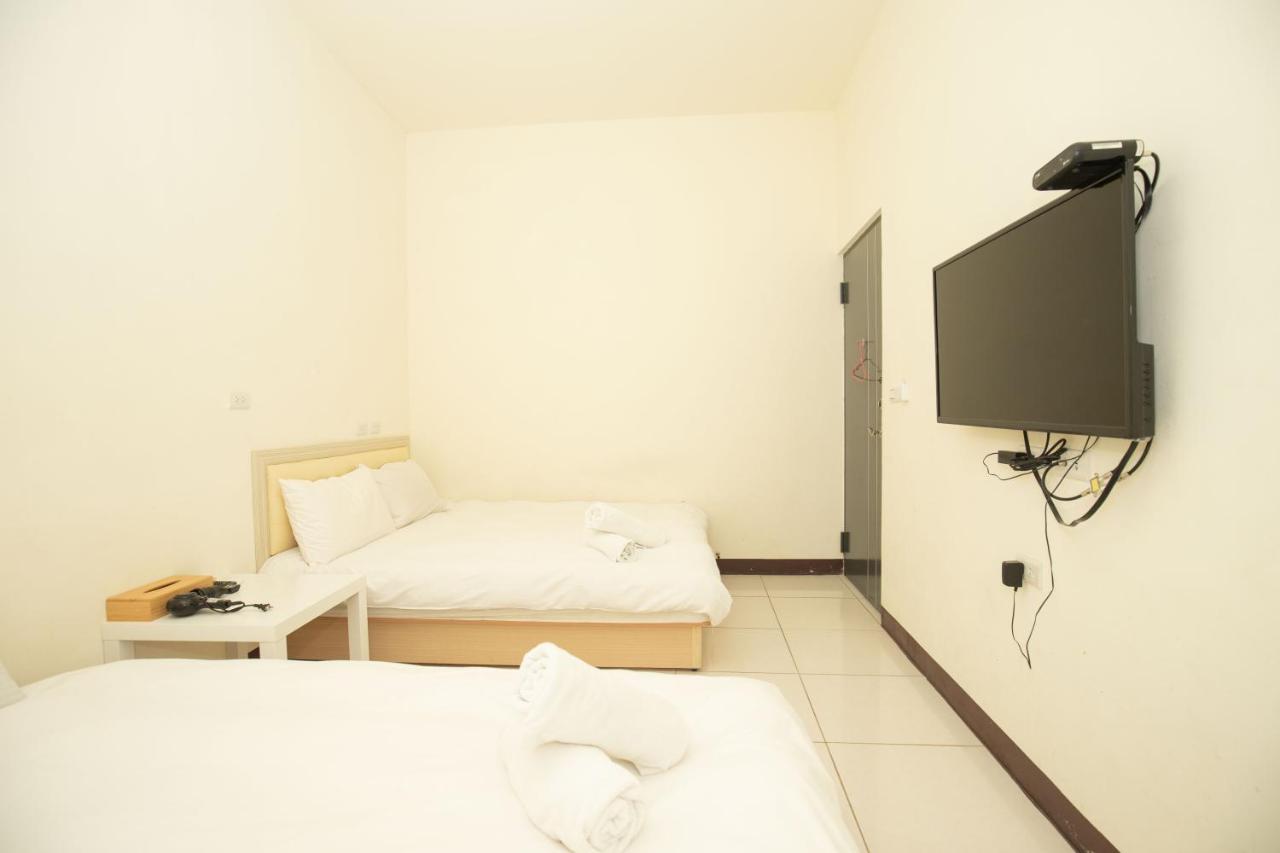 Fengjia Muxia Apartment Taichung Exterior photo