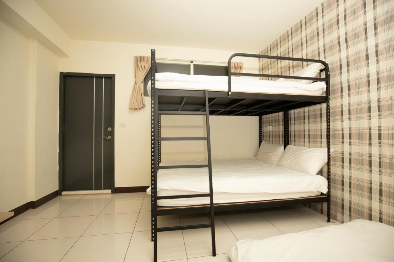 Fengjia Muxia Apartment Taichung Exterior photo