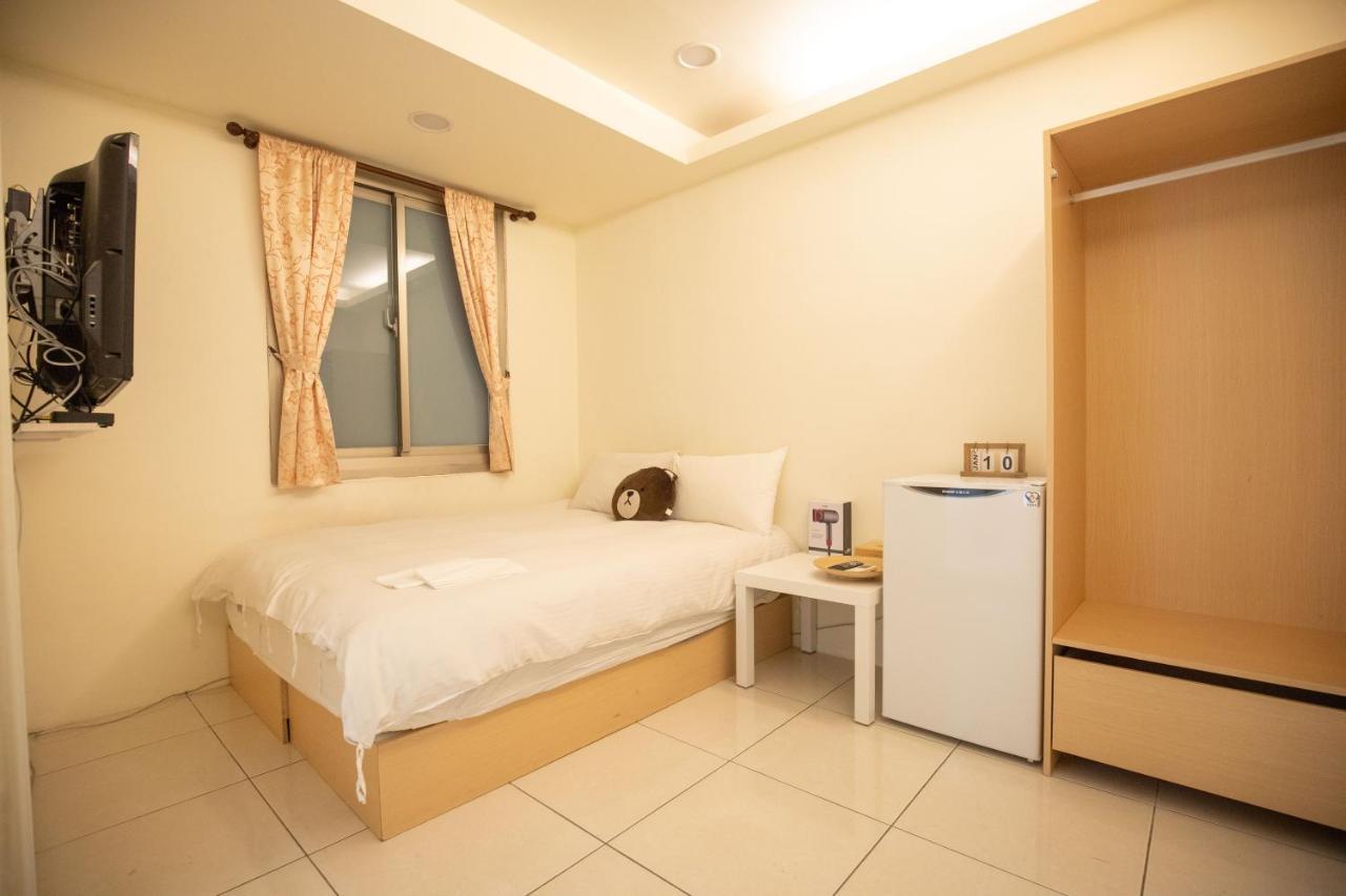 Fengjia Muxia Apartment Taichung Exterior photo