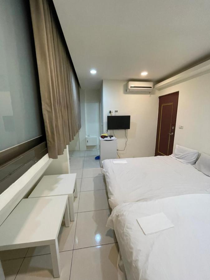 Fengjia Muxia Apartment Taichung Exterior photo