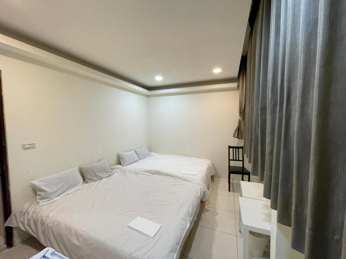 Fengjia Muxia Apartment Taichung Exterior photo
